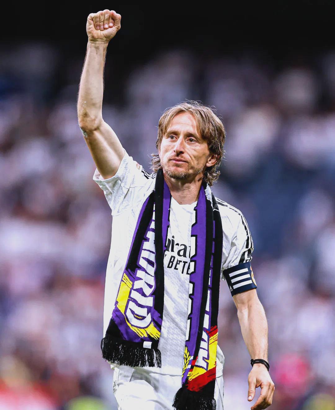 利物浦伤病潮：阿诺德、阿利松赛季报销