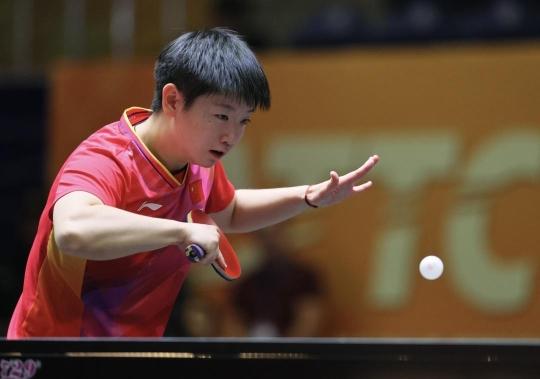 NBA焦点战：篮网客场逆转雄鹿,