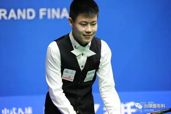 挑事？每日邮报称安东尼比赛中头槌犯规，逃过一张红牌